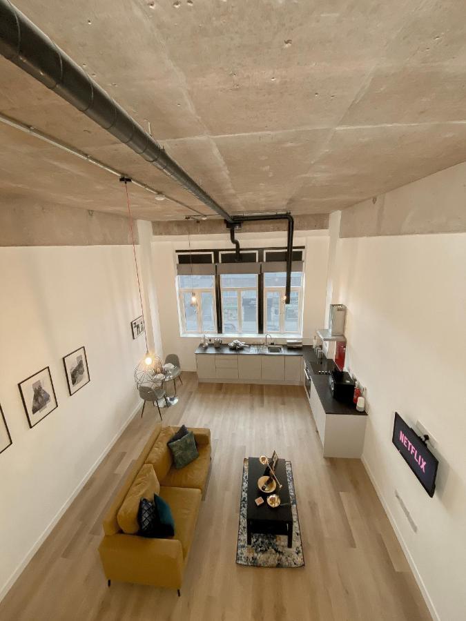 Modern Luxury Serviced Duplex Apartments By Repose- 150 Metro Court, West Bromwich Eksteriør billede